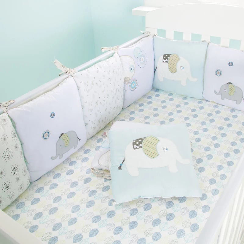 Baby katoenen olifantenbed